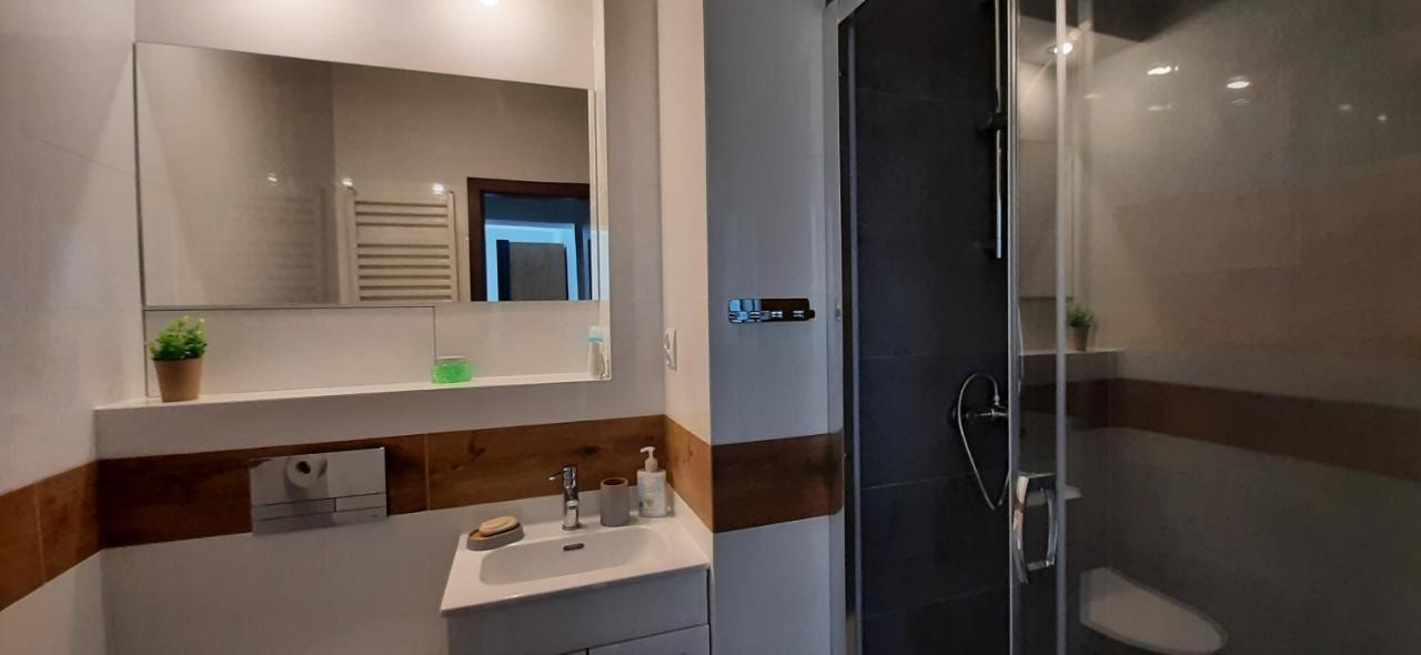 Apartament Light Grey Apartment